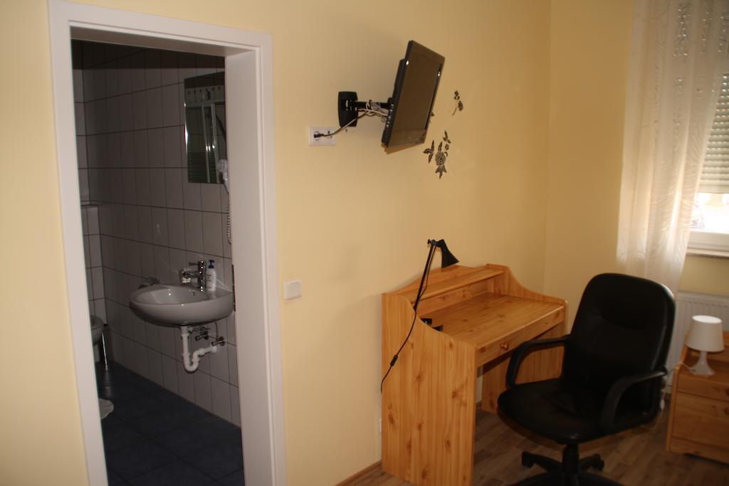 Deutsches Haus Otel Springe Oda fotoğraf